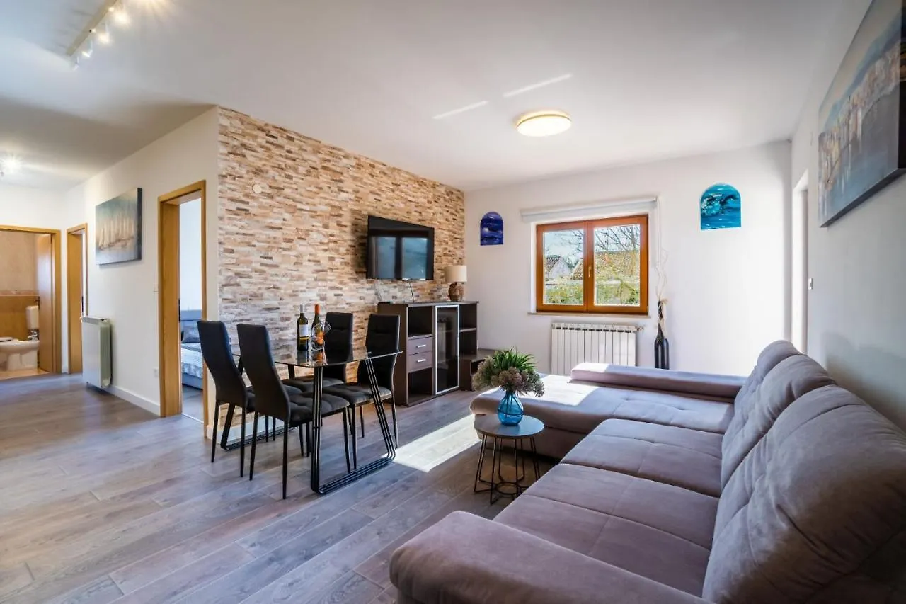 Apartment Moreri Garden Novigrad