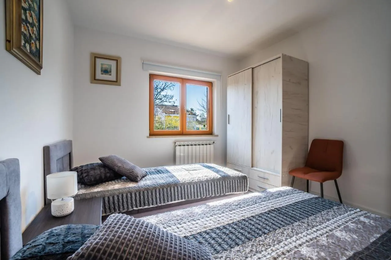 Moreri Garden Novigrad  Apartment